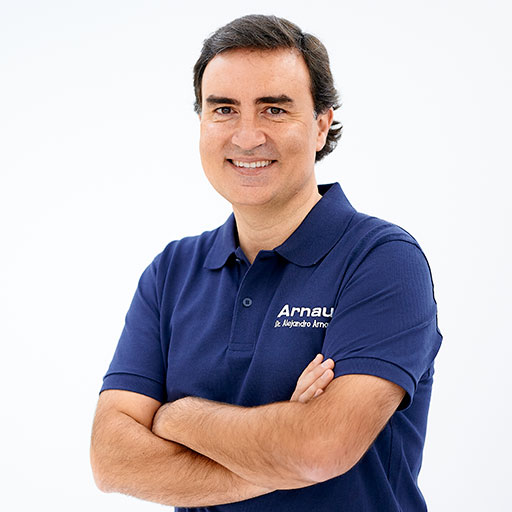 Dr. Alejandro Arnau